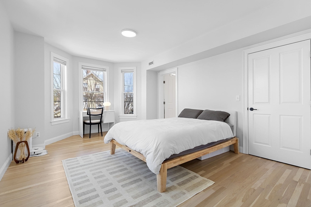 169 Chestnut Street, Unit 2 Waltham, MA 02453 - Photo 8 of 18