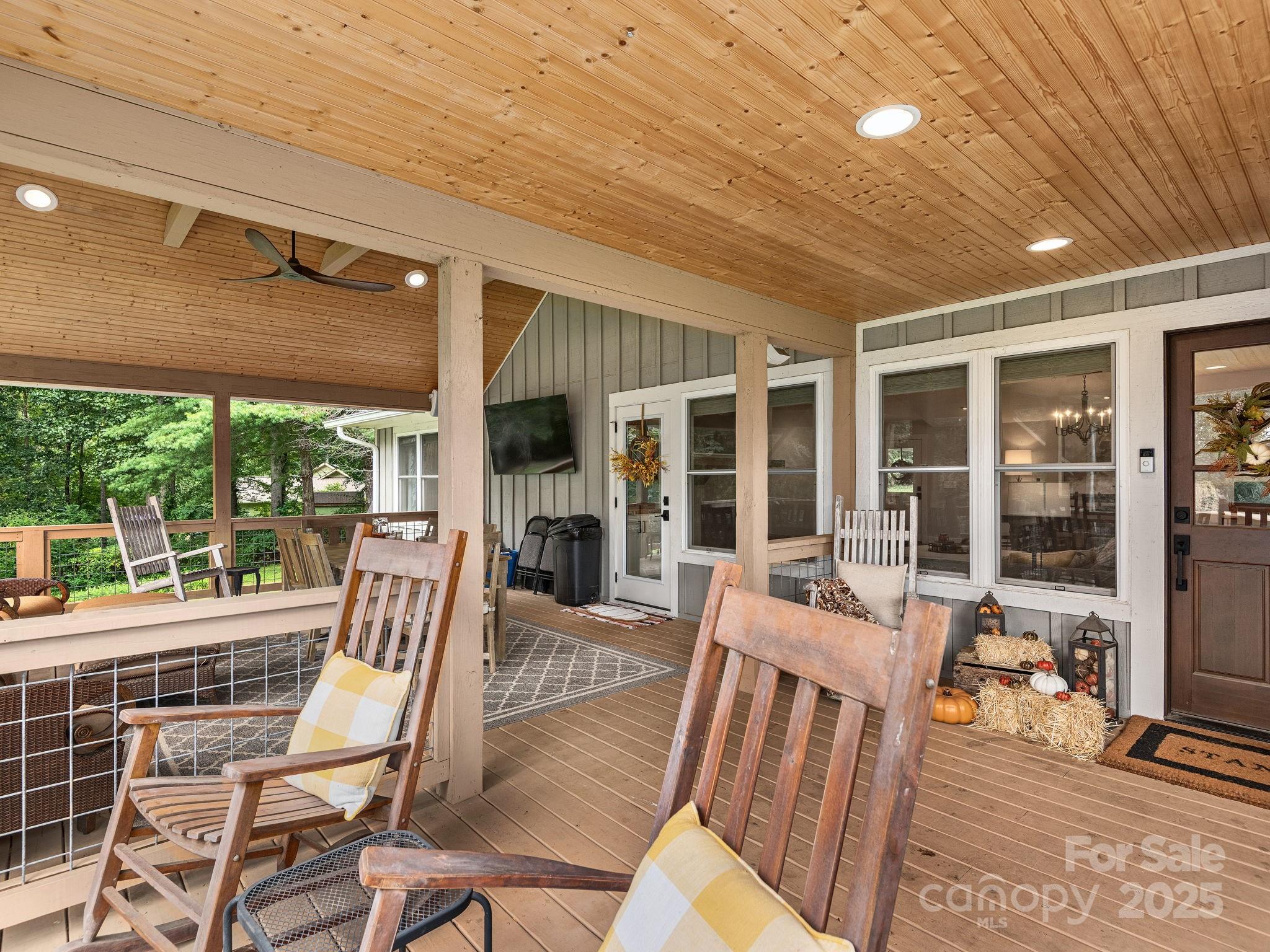 23 Rogers Ridge Road Fairview, NC 28730 - Photo 11 of 38 Gallery Image 11