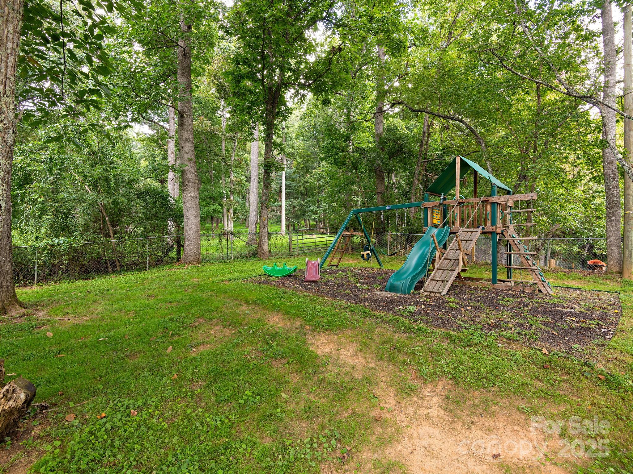 23 Rogers Ridge Road Fairview, NC 28730 - Photo 38 of 38 Gallery Image 38