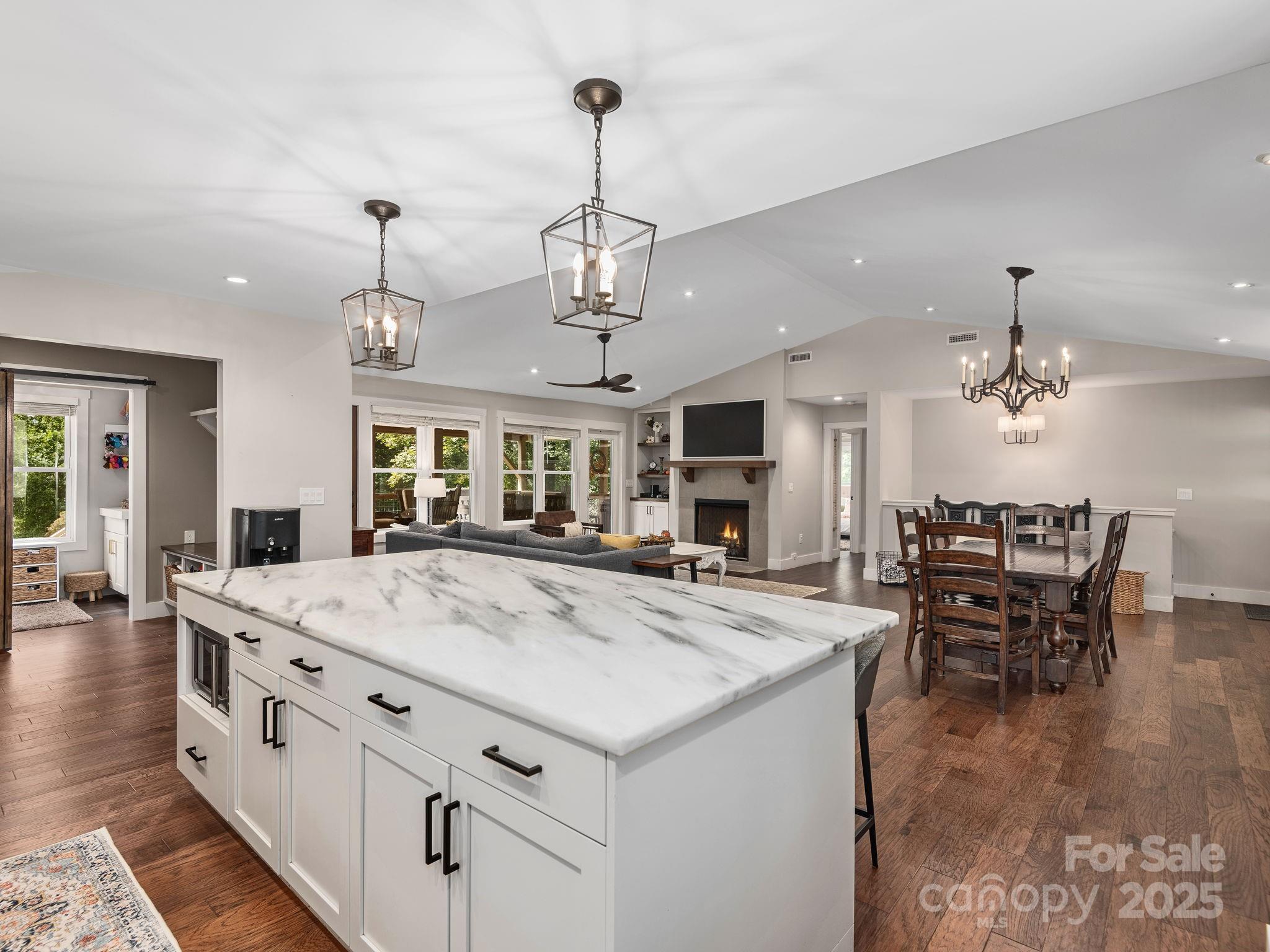 23 Rogers Ridge Road Fairview, NC 28730 - Photo 6 of 38 Gallery Image 6