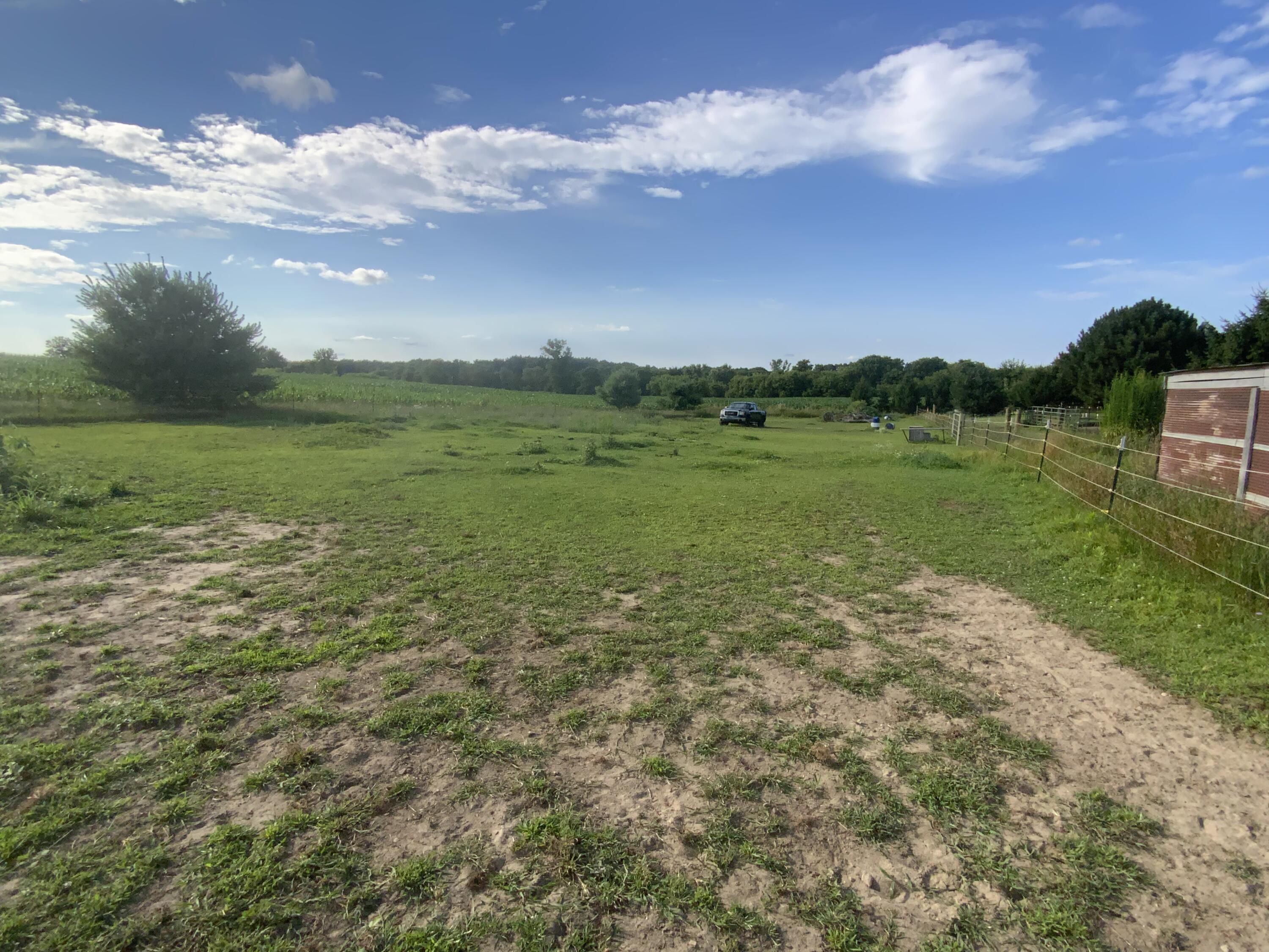 8732 Kinch Road Jackson, MI 49201 - Photo 7 of 14 IMG_1047