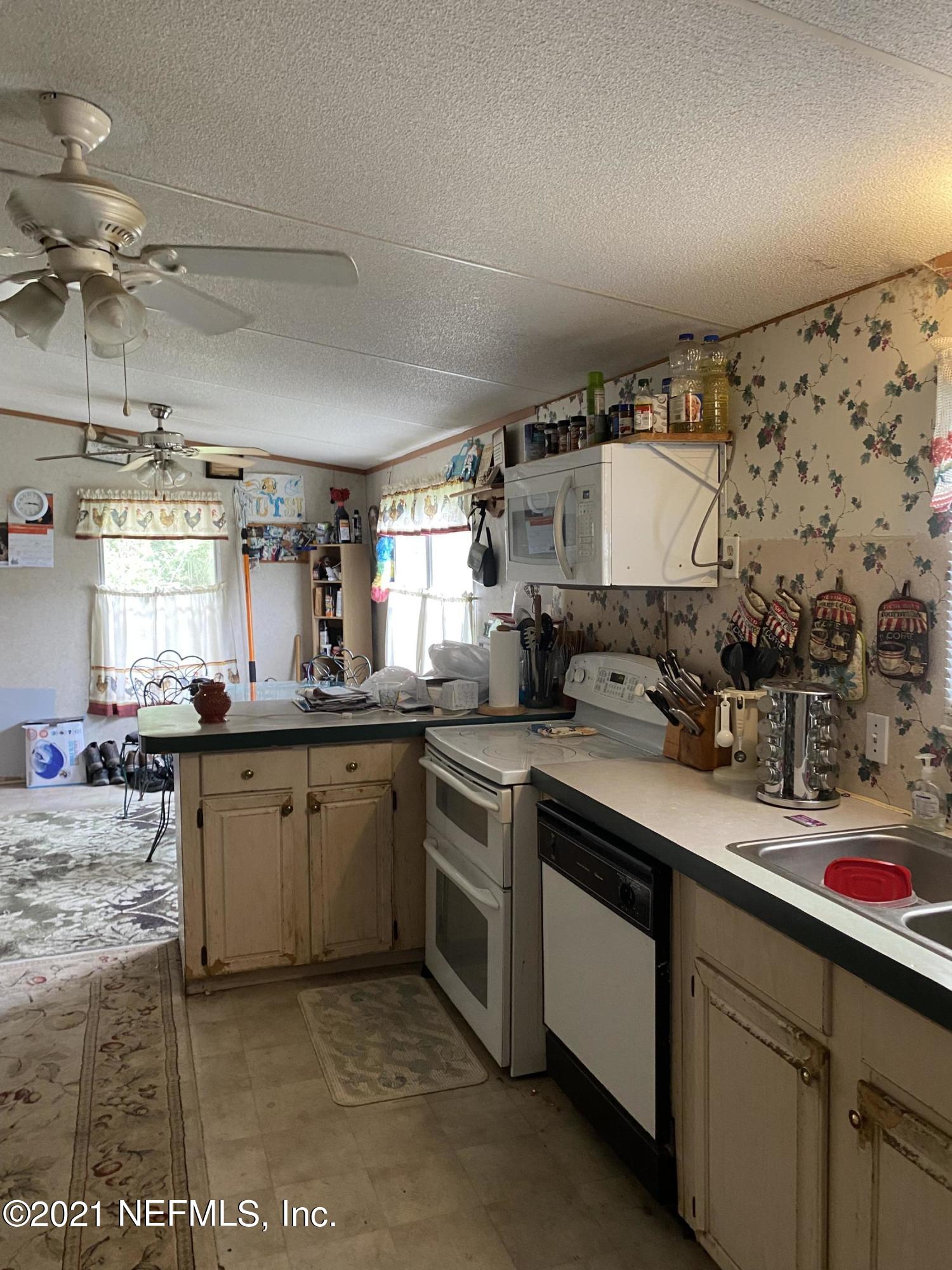 12575 Shark Road Jacksonville, FL 32226 - Photo 4 of 38 Kitchen