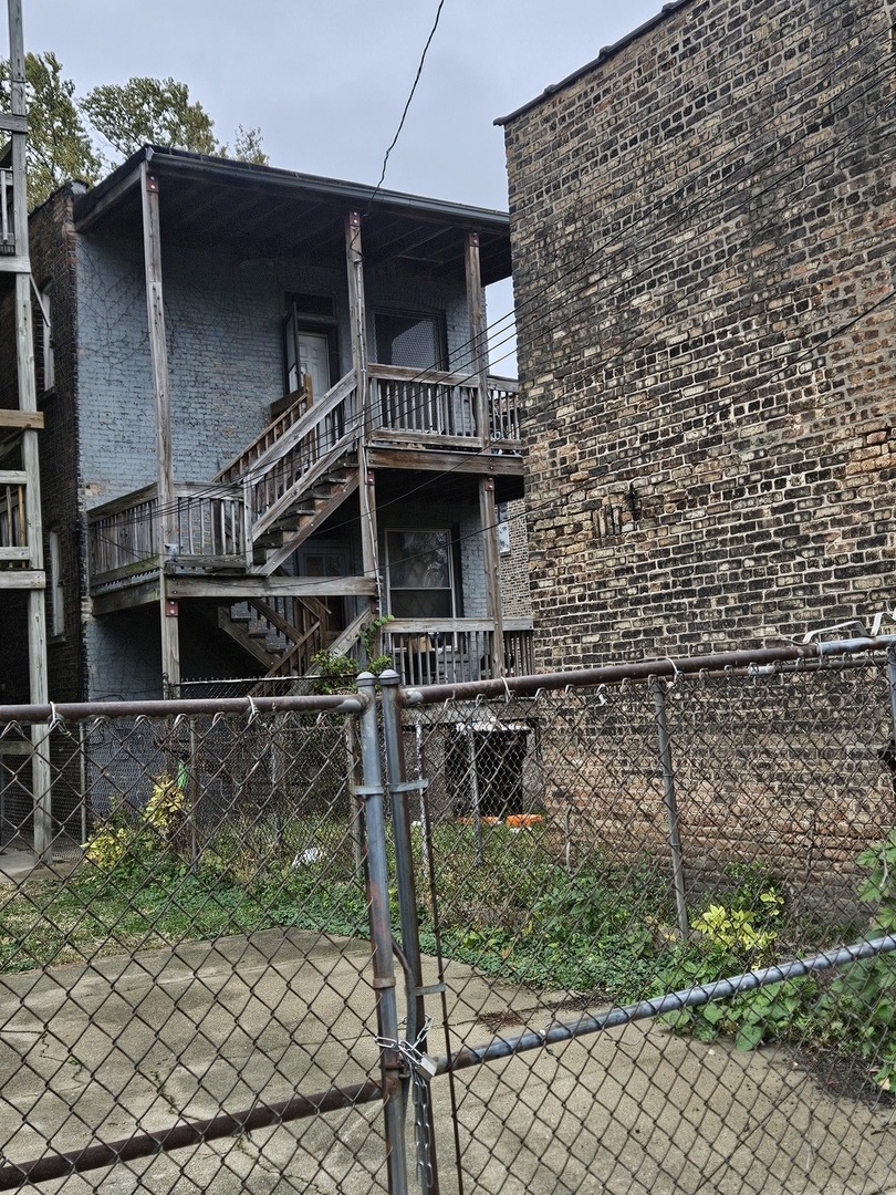 1910 South Ridgeway Avenue Chicago, IL 60623 - Photo 3 of 4
