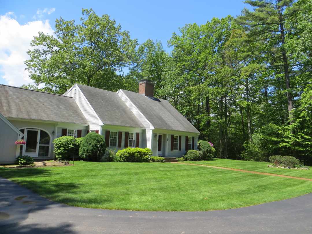 364 Forest Road Wolfeboro, NH 03894 - Photo 2 of 37 Gallery Image 2