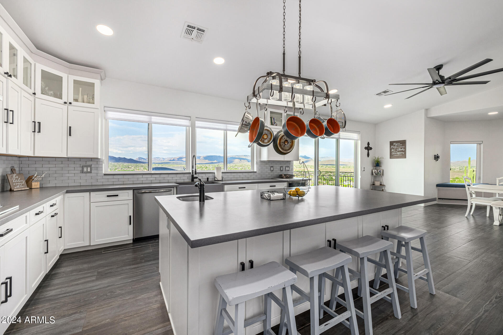 1829 West Cloud Road Phoenix, AZ 85086 - Photo 23 of 137 0053-27-Cloud