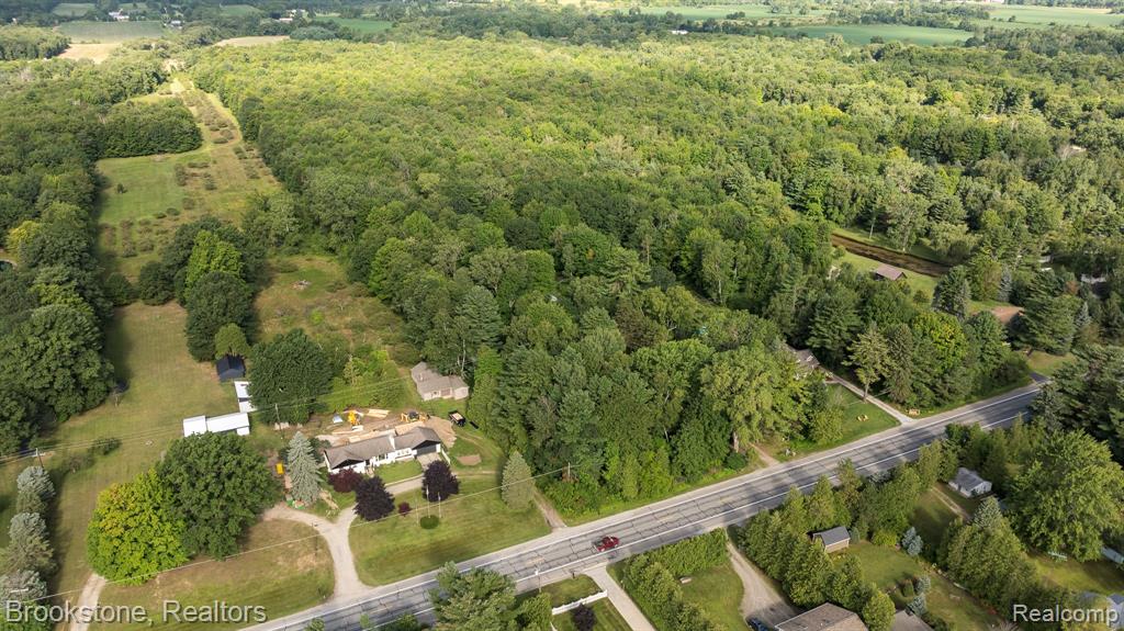 4188 Lakeshore Road Lexington, MI 48450 - Photo 2 of 10