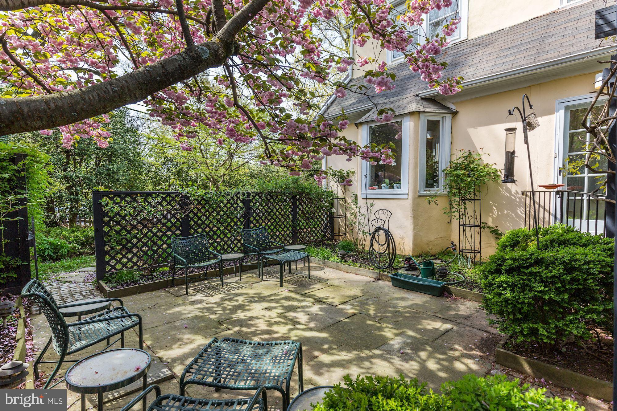3207 Foxhall Road Northwest Washington, DC 20016 - Photo 14 of 34