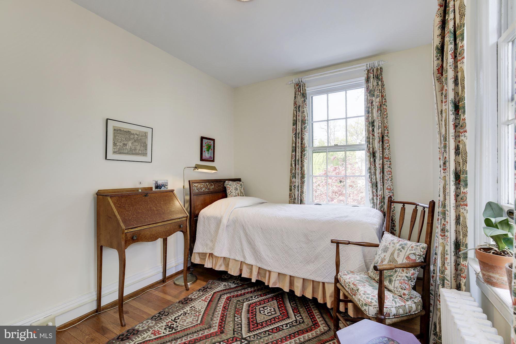 3207 Foxhall Road Northwest Washington, DC 20016 - Photo 25 of 34