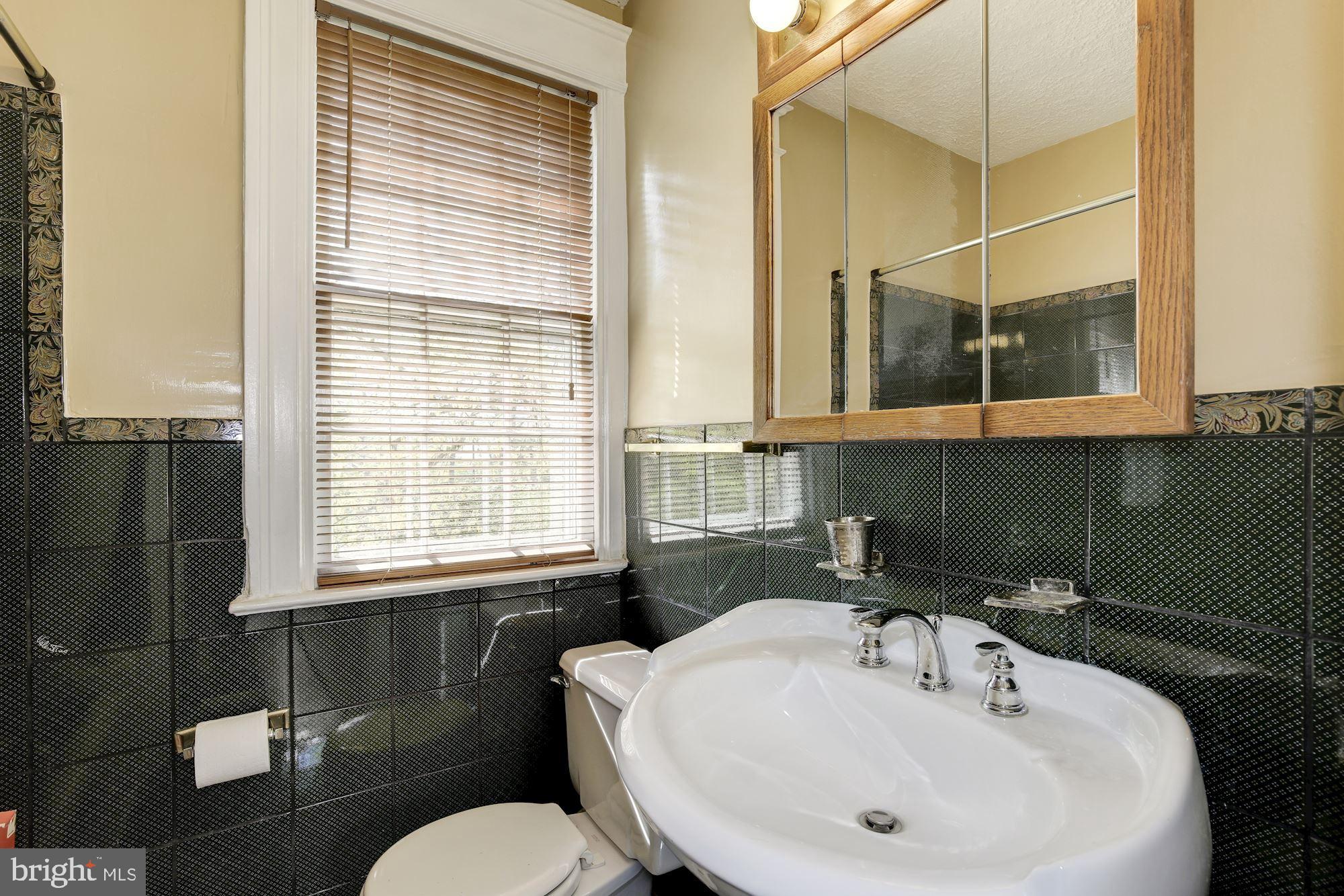 3207 Foxhall Road Northwest Washington, DC 20016 - Photo 27 of 34