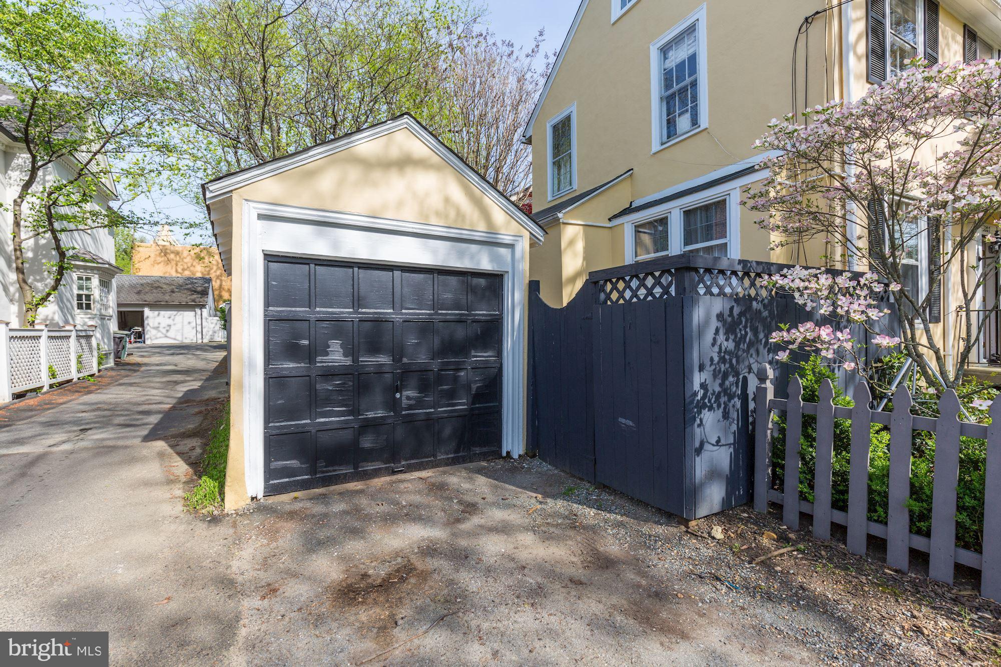 3207 Foxhall Road Northwest Washington, DC 20016 - Photo 34 of 34