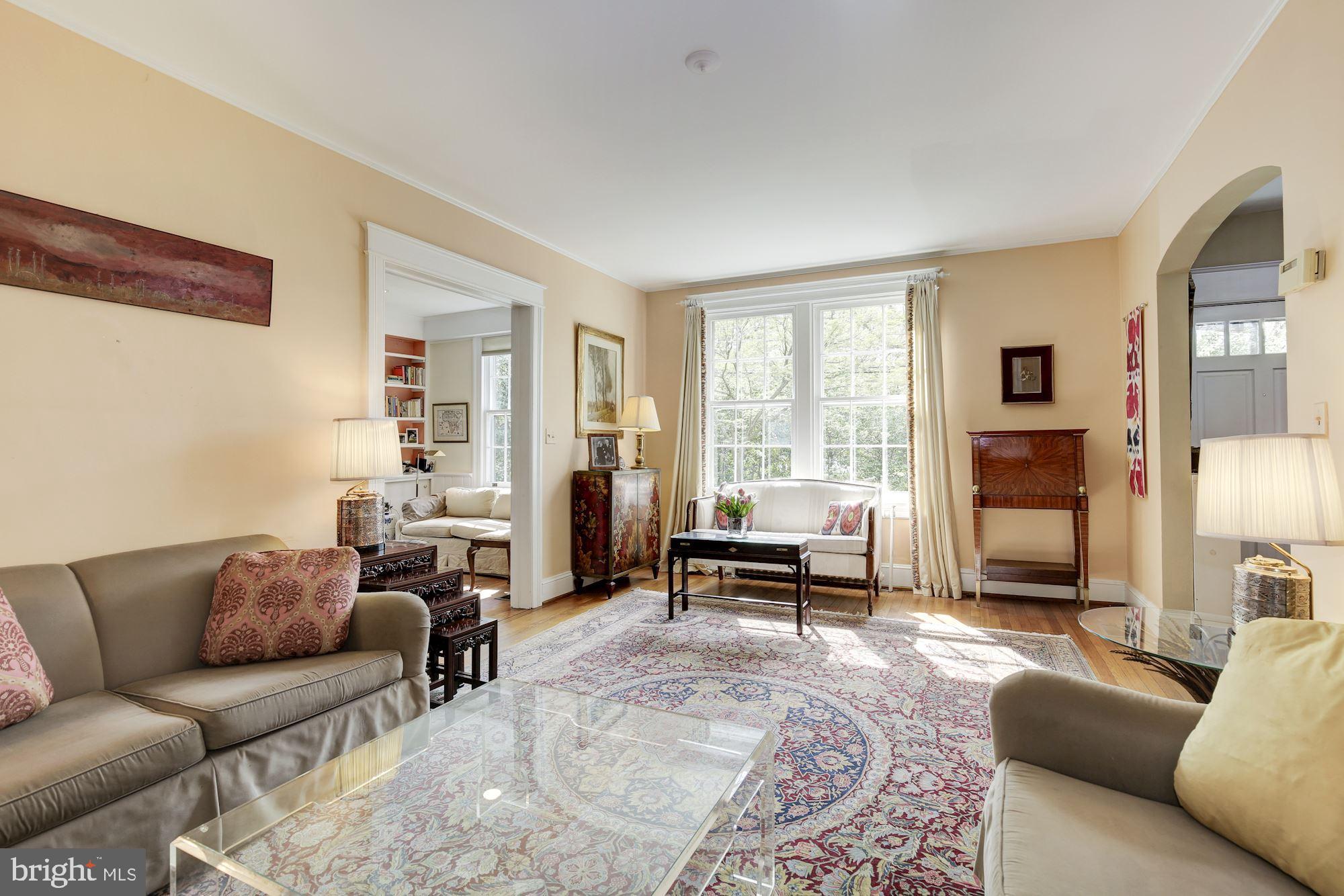 3207 Foxhall Road Northwest Washington, DC 20016 - Photo 7 of 34
