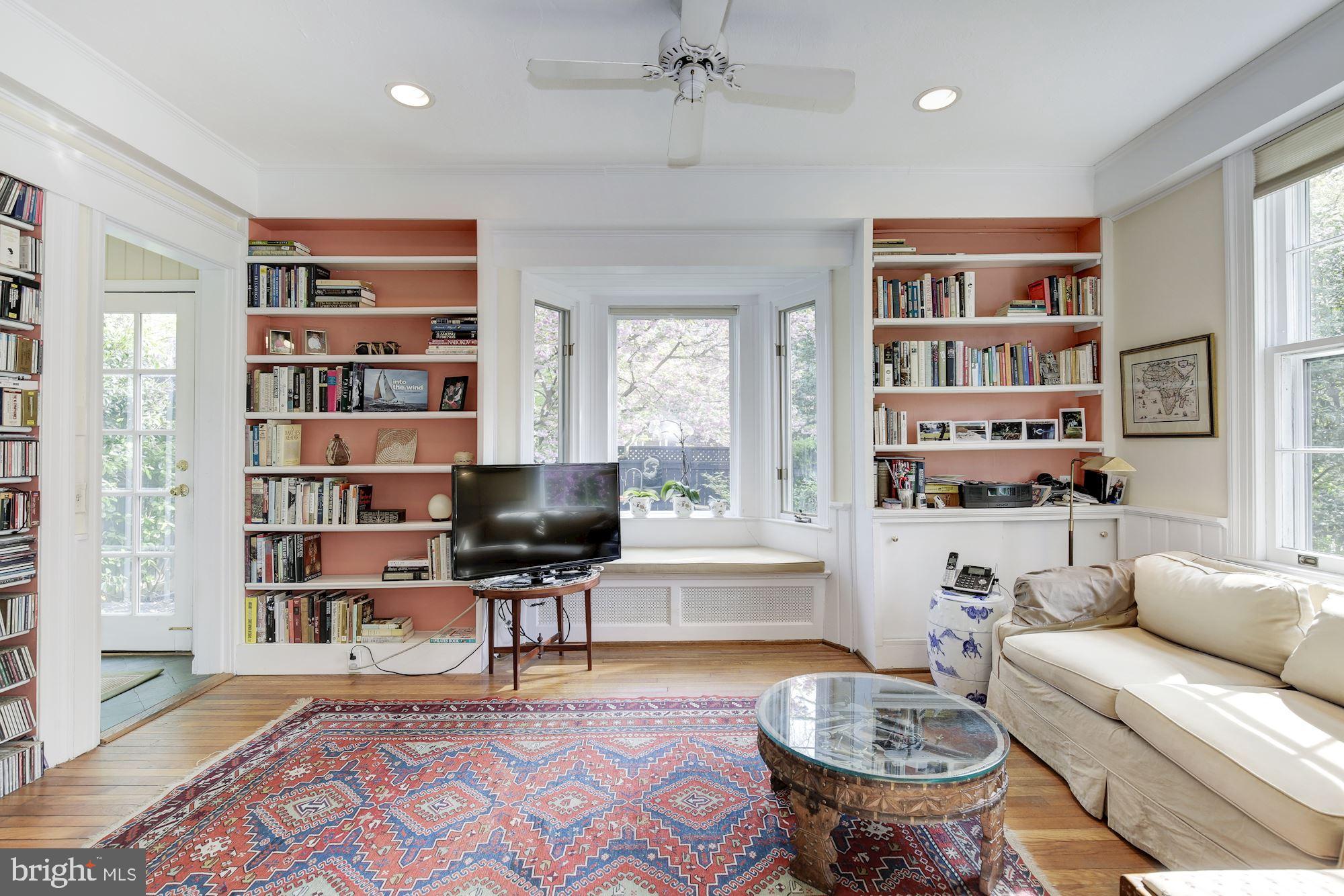 3207 Foxhall Road Northwest Washington, DC 20016 - Photo 9 of 34
