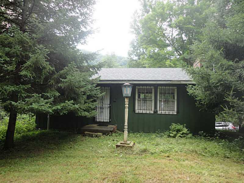 484 Peach Road Parker, PA 16049 - Photo 1 of 19 Exterior Front.