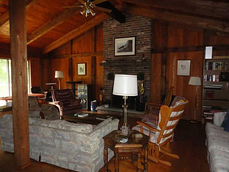 484 Peach Road Parker, PA 16049 - Photo 6 of 19 Living Room.