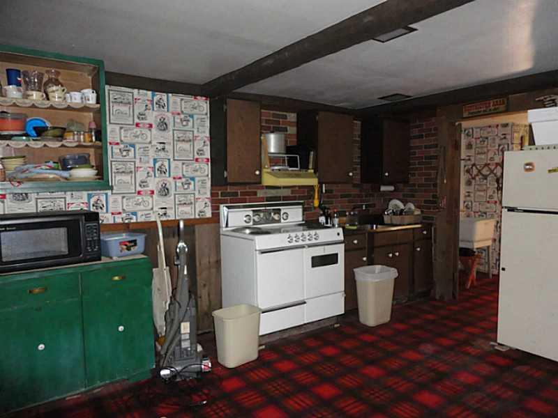 484 Peach Road Parker, PA 16049 - Photo 7 of 19 Kitchen.