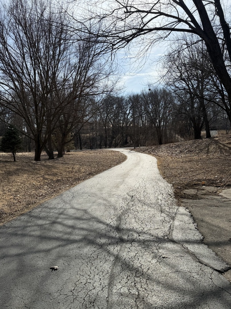 21186 Mathew Road Sterling, IL 61081 - Photo 57 of 66 a backyard of a house