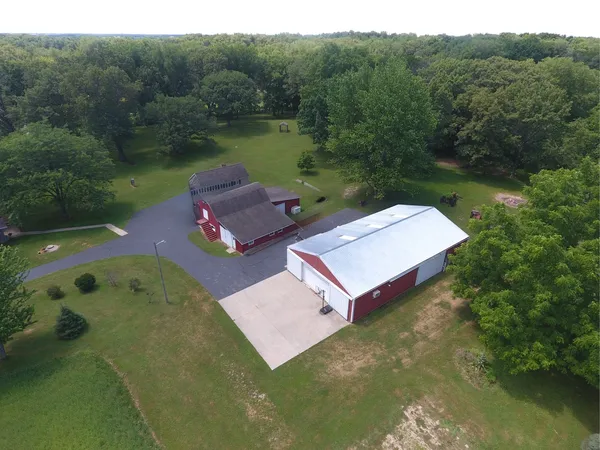 $415,000 | 21186 Mathew Road, Sterling, IL 61081
