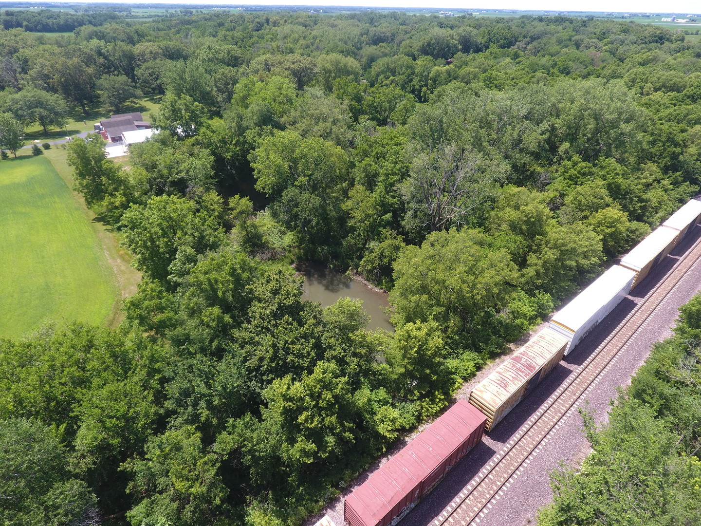 21186 Mathew Road Sterling, IL 61081 - Photo 62 of 66 a view of a yard from a balcony