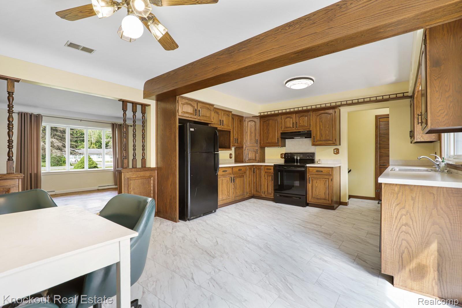 12074 Birch Run Road Birch Run, MI 48415 - Photo 14 of 63 12074 Birch Run Rd 9 1 21-14.jpg