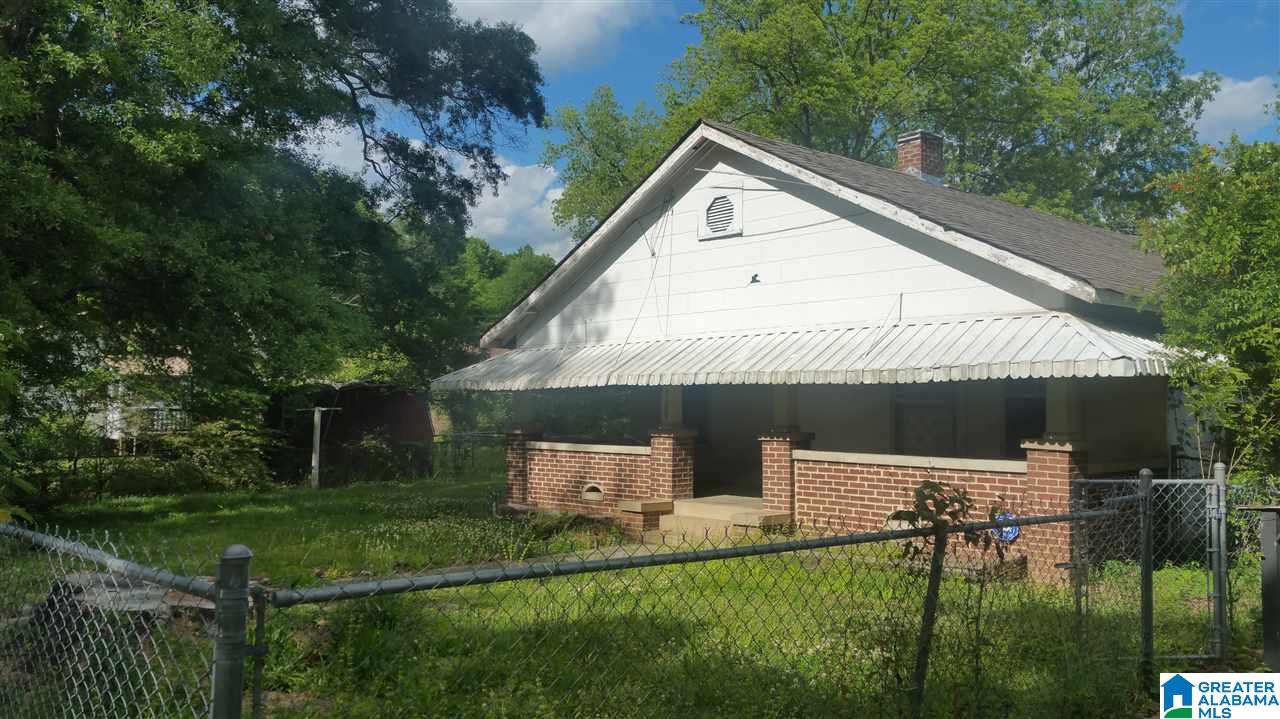 3109 Walnut Avenue Anniston, AL 36201 - Photo 2 of 28