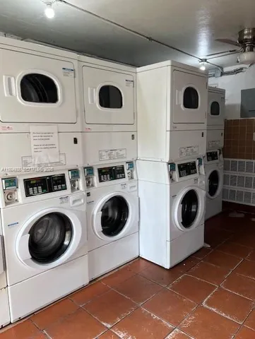 an empty room with a empty space