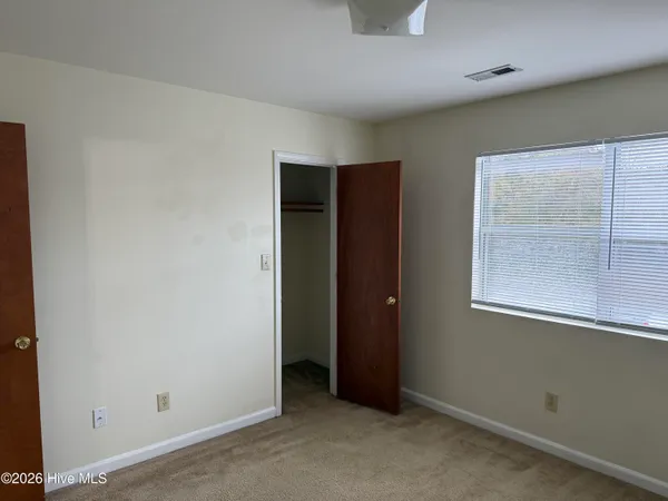 $995 | 3320 Bridges Street, Unit 12, Morehead City, NC 28557