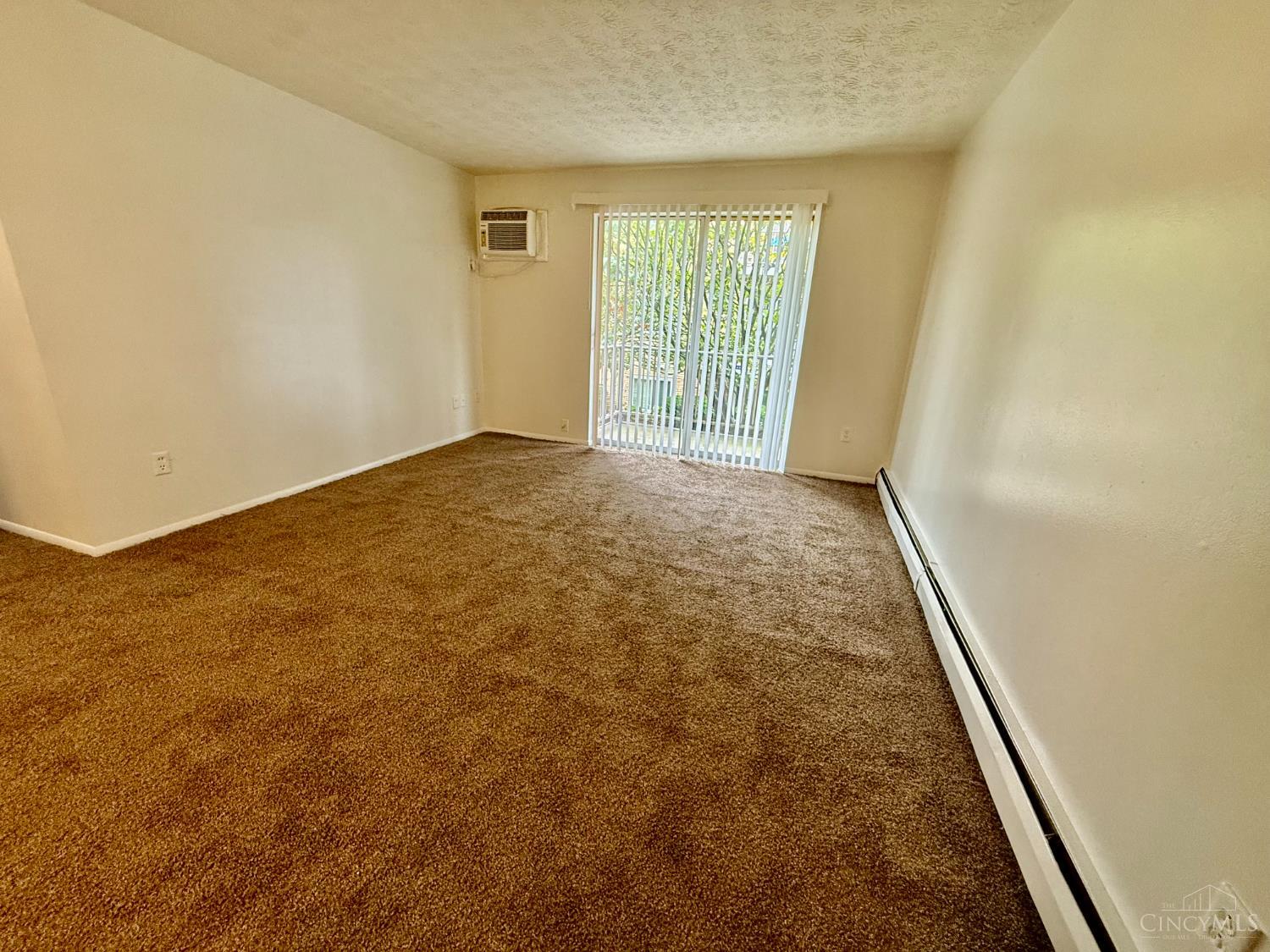3527 Werk Road, Unit 5 Cincinnati, OH 45248 - Photo 2 of 12