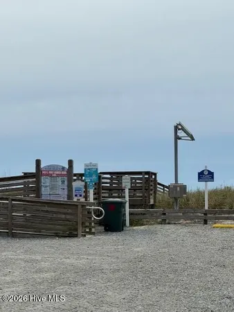 $1,525 | 404 Fort Fisher Boulevard South, Unit A, Kure Beach, NC 28449