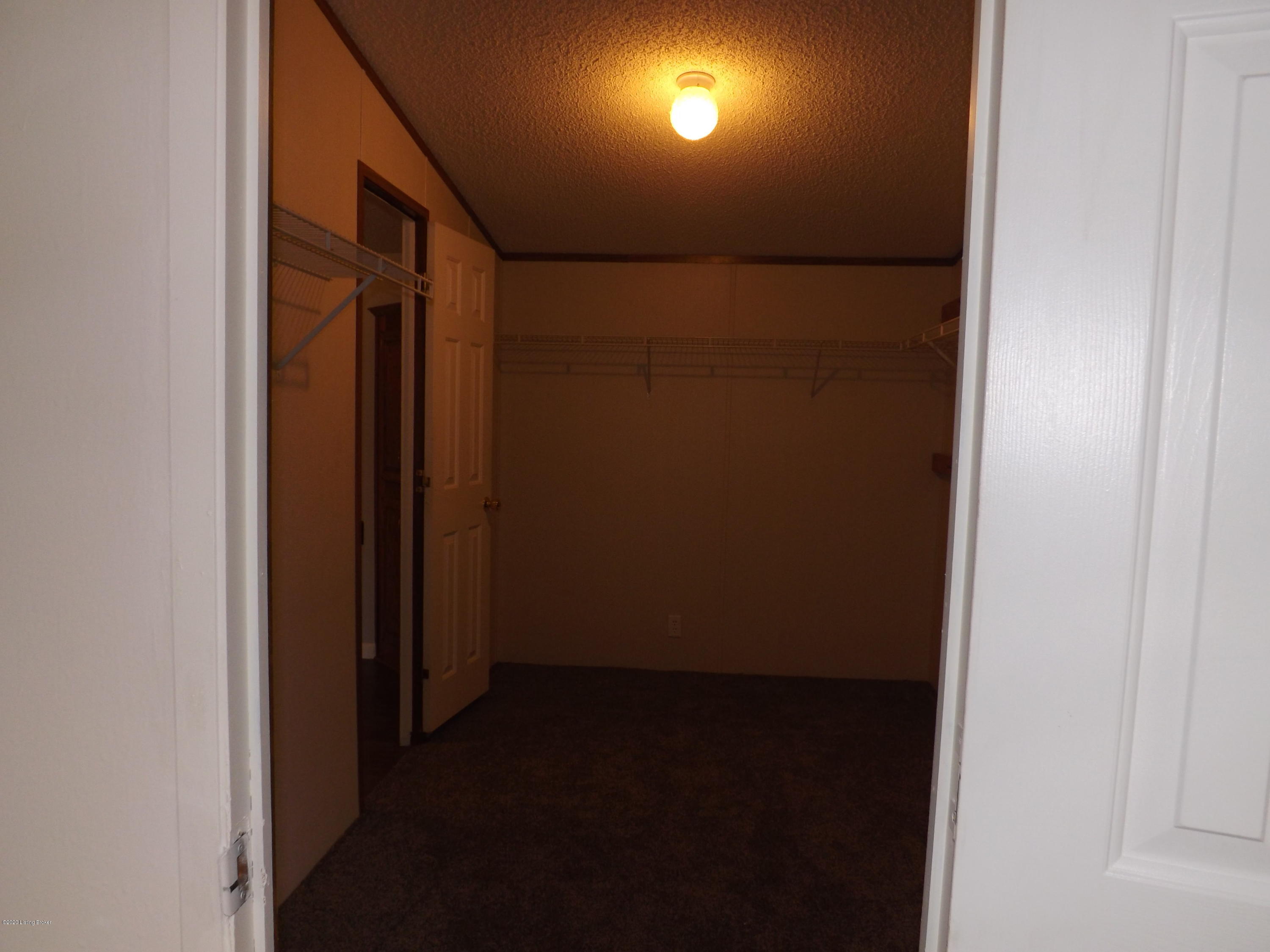 106 Fairmount Road Brandenburg, KY 40108 - Photo 40 of 47 DSCF6729