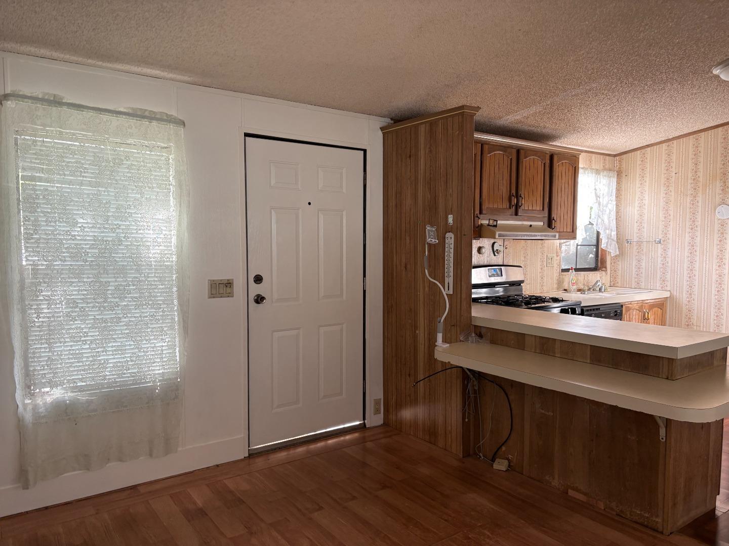 411 Lewis Road, Unit 218 San Jose, CA 95111 - Photo 4 of 14