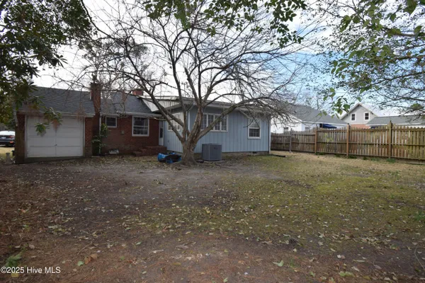 $1,550 | 482 Snow Hill Street, Ayden, NC 28513