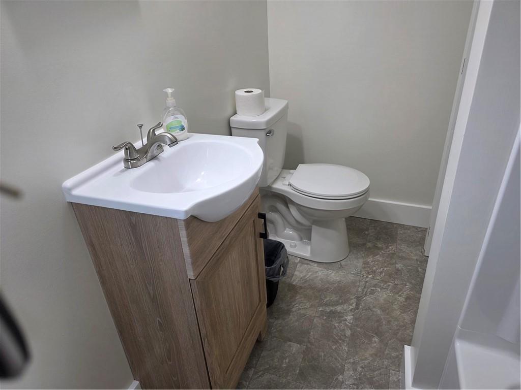 1030 Dixon Road Clymer, PA 15728 - Photo 13 of 28
