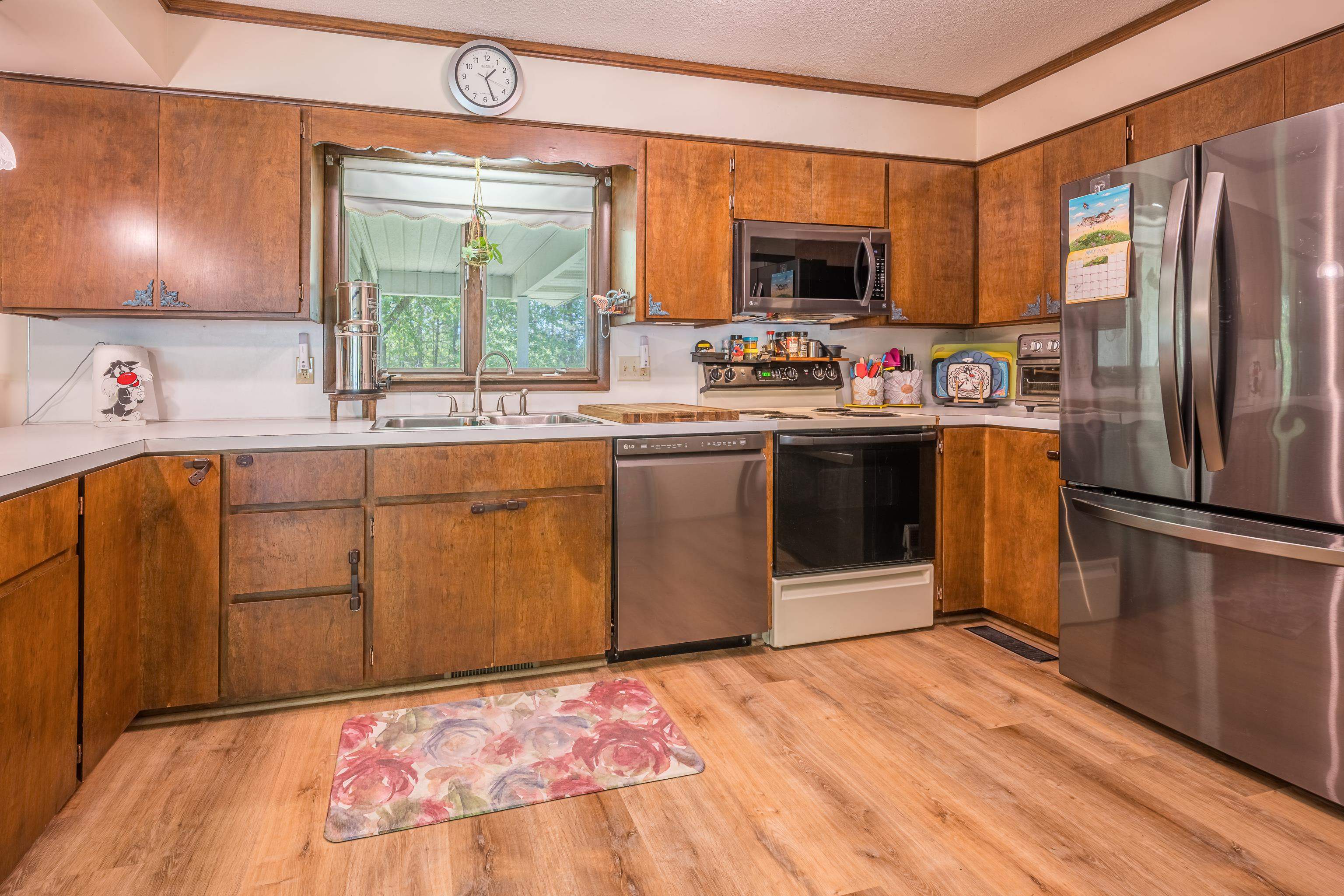 2881 Dean Street Harrison, MI 48625 - Photo 9 of 44