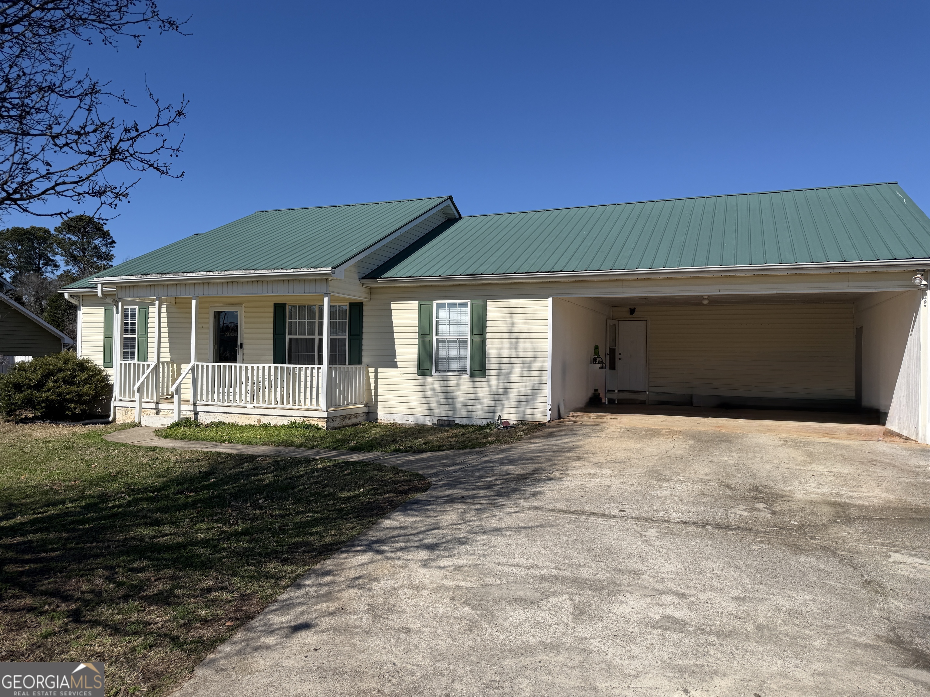 2124 Broad Street Statham, GA 30666 - Photo 2 of 59