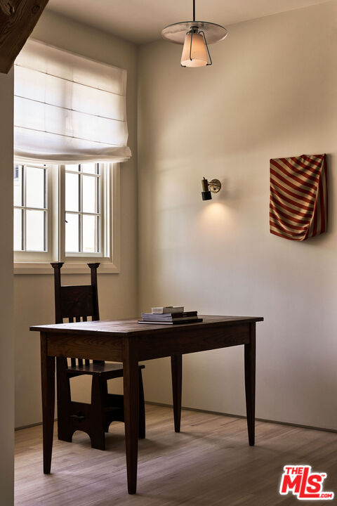 2027 Laughlin Park Drive Los Angeles, CA 90027 - Photo 13 of 25