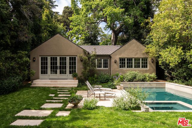 $7,295,000 | 2027 Laughlin Park Drive, Los Angeles, CA 90027