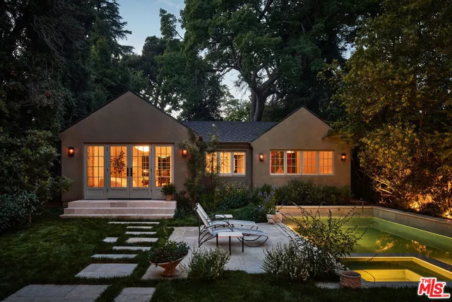 $7,995,000 | 2027 Laughlin Park Drive, Los Angeles, CA 90027