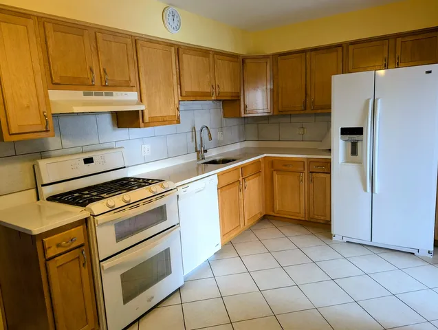 $2,400 | 15340 Aubrieta Lane, Orland Park, IL 60462