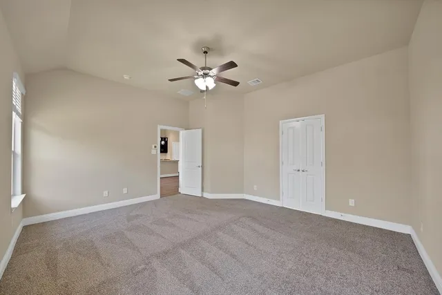 a view of empty room with window