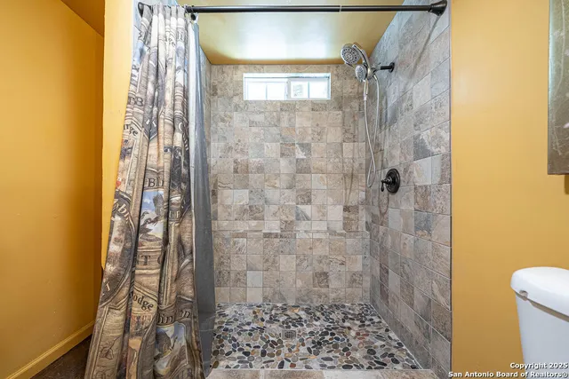 $1,200,000 | 6415 Old Harper Road, Fredericksburg, TX 78624