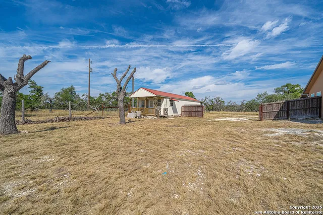 $1,200,000 | 6415 Old Harper Road, Fredericksburg, TX 78624