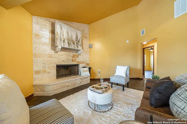 $1,200,000 | 6415 Old Harper Road, Fredericksburg, TX 78624