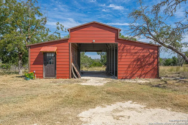 $1,200,000 | 6415 Old Harper Road, Fredericksburg, TX 78624