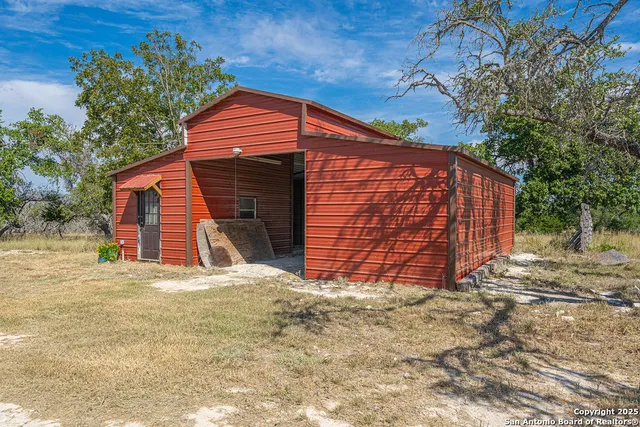 $1,200,000 | 6415 Old Harper Road, Fredericksburg, TX 78624