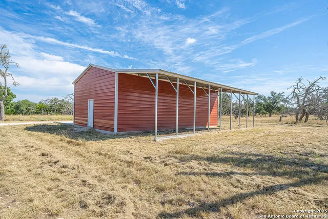 $1,200,000 | 6415 Old Harper Road, Fredericksburg, TX 78624