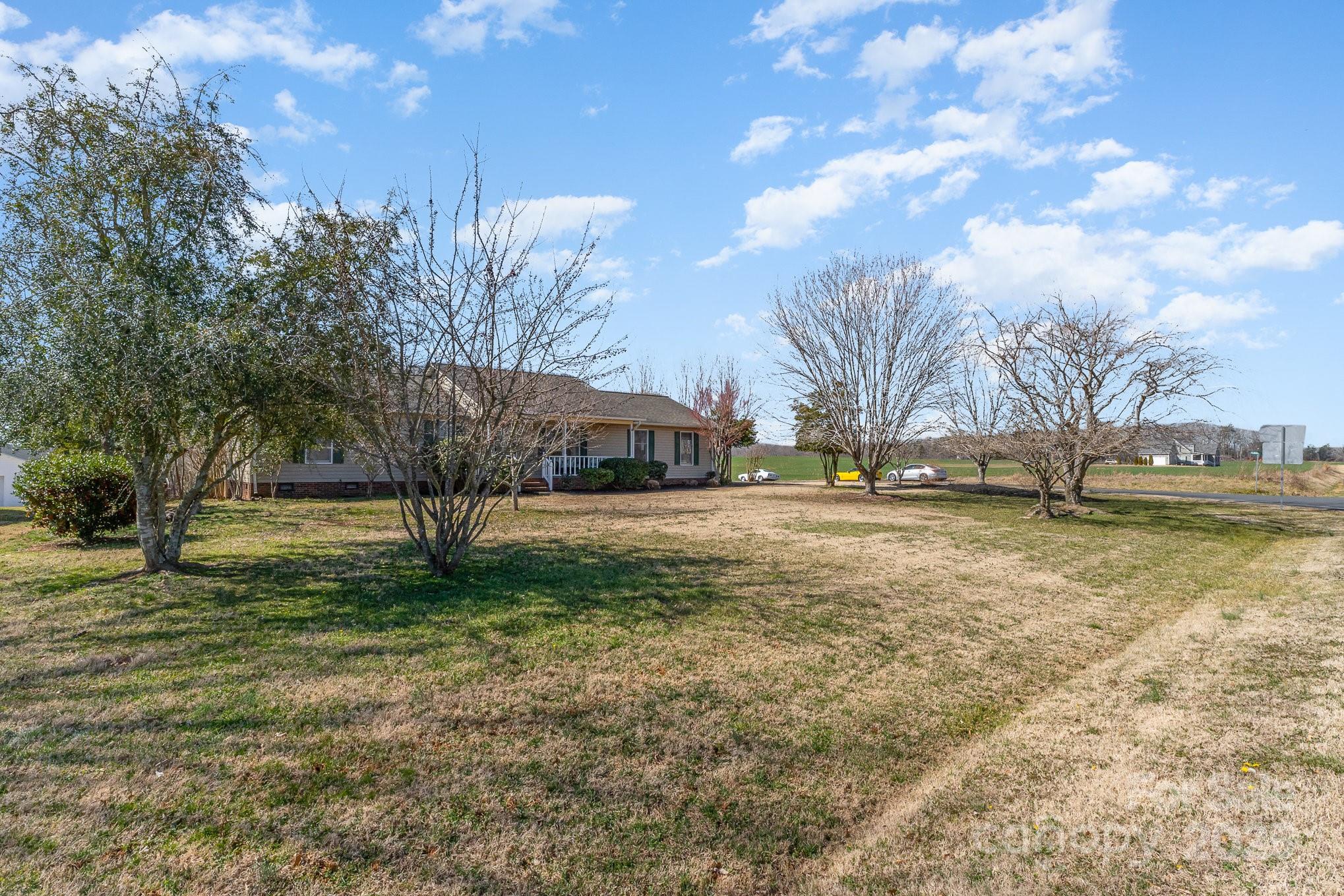 706 Skinner Road Shelby, NC 28152 - Photo 4 of 38 Gallery Image 4