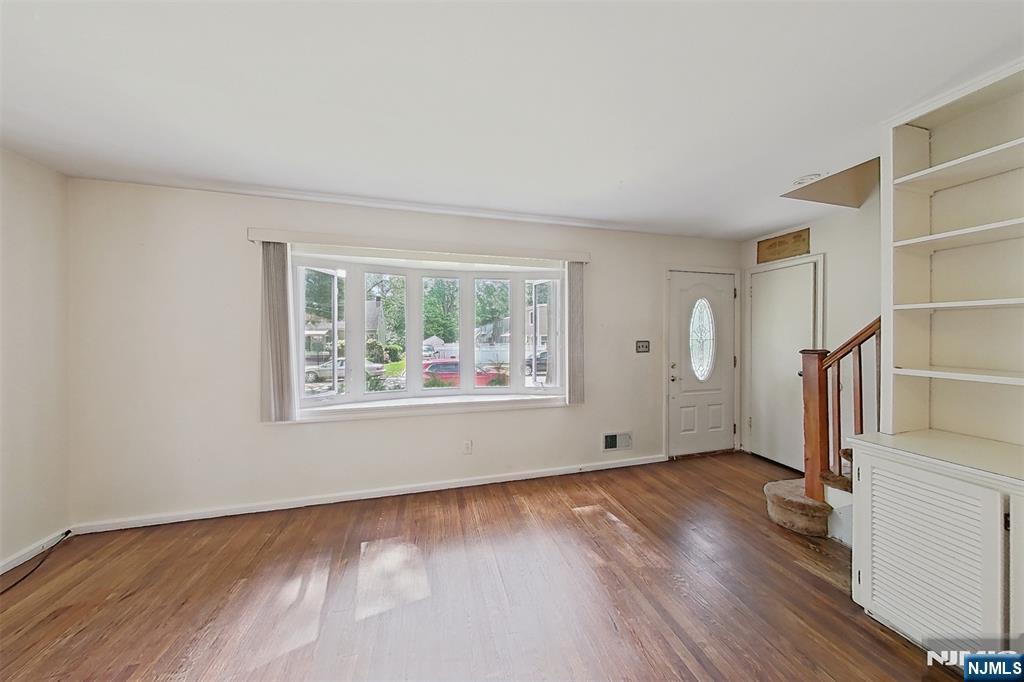 747 Brookside Road Rahway, NJ 07065 - Photo 16 of 40