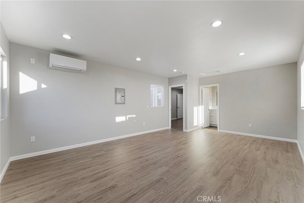 805 South 10th Street Montebello, CA 90640 - Photo 11 of 29 Primary Bedroom