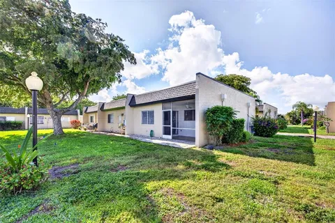 $125,000 | 6300 South Pointe Boulevard, Unit 327, Fort Myers, FL 33919