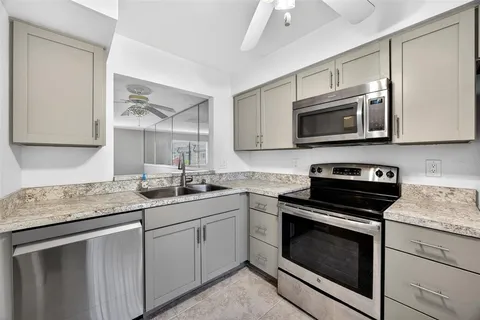 $125,000 | 6300 South Pointe Boulevard, Unit 327, Fort Myers, FL 33919